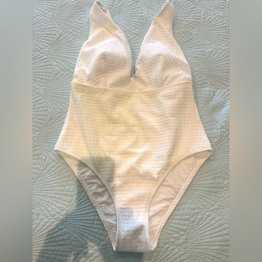 Milly NWT White Textured Swimsuit L